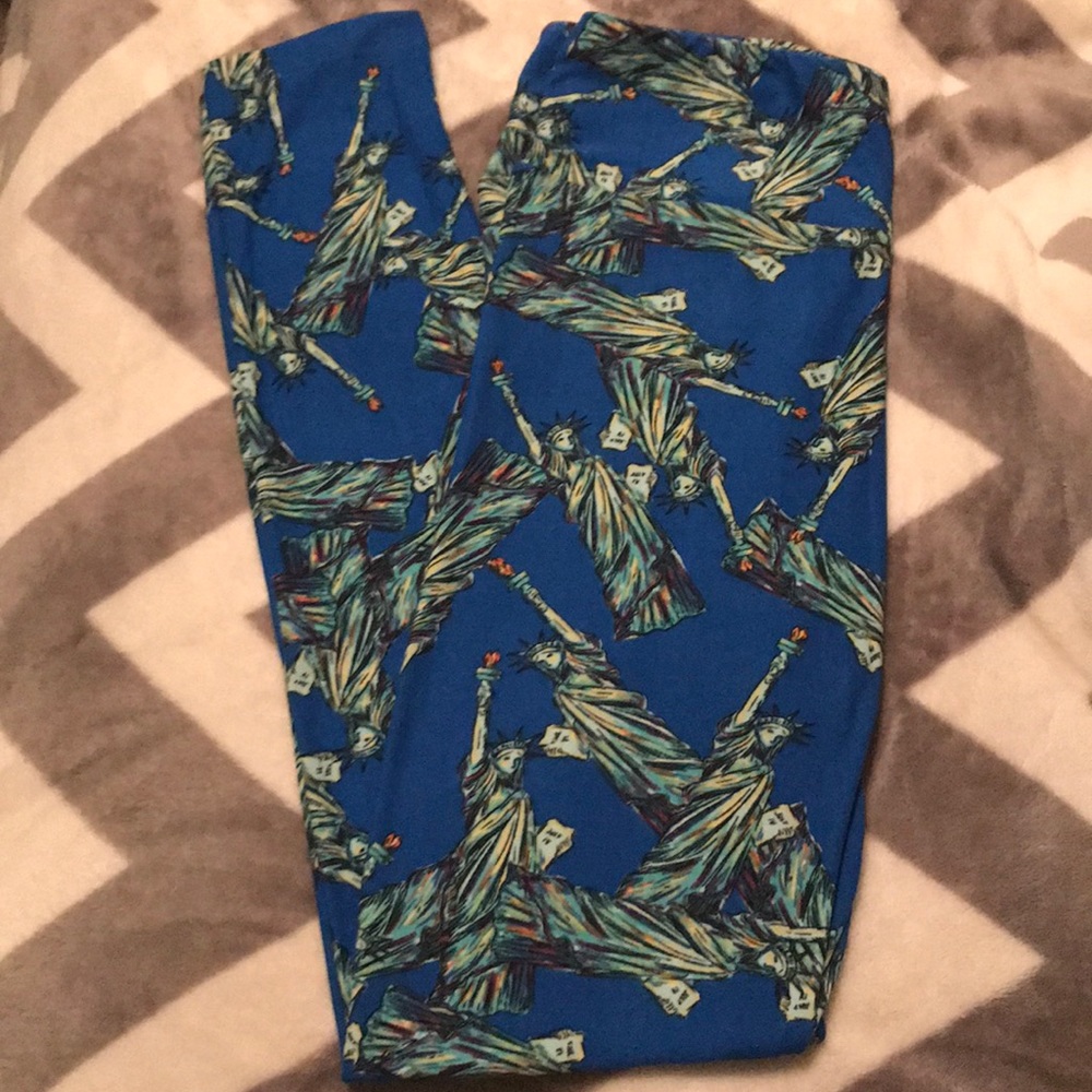 Like New Lularoe Statue of Liberty Leggings